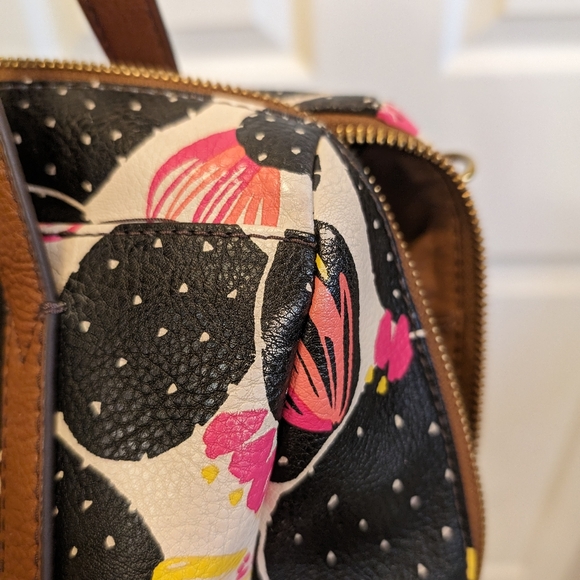 Fossil Sidney Crossbody - Picture 10 of 10